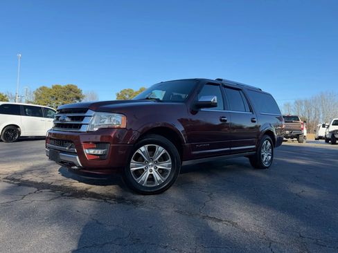 Used 2015 Ford Expedition EL Platinum image 3