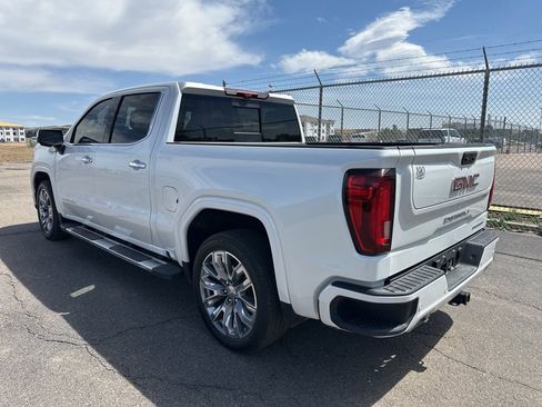 Used 2024 GMC Sierra 1500 Denali w/ Technology Package AWD/4WD image 4