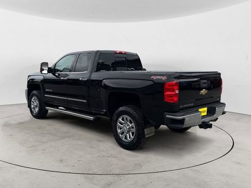 Used 2016 Chevrolet Silverado 2500 LTZ w/ LTZ Plus Package AWD/4WD image 3