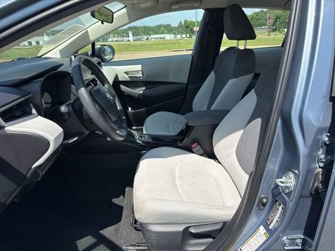 Used 2020 Toyota Corolla LE FWD image 10