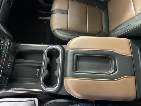 Used 2021 Chevrolet Silverado 2500 High Country w/ Z71 Off-Road Package image 34