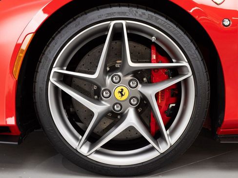 Certified 2022 Ferrari F8 Tributo image 21