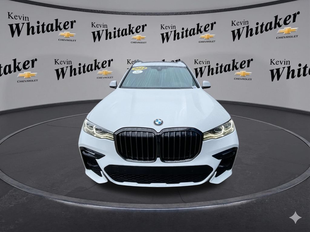 Used 2022 BMW X7 xDrive40i w/ M Sport Package AWD/4WD image 3