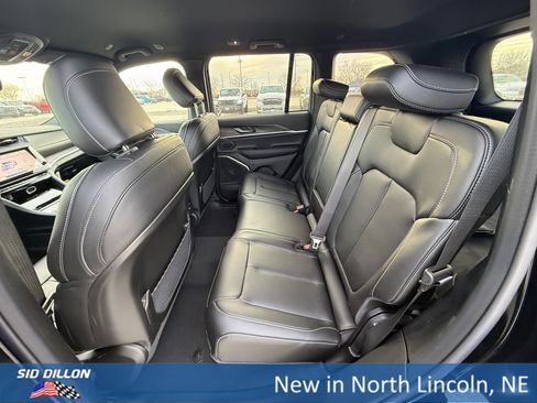 New 2026 Jeep Grand Cherokee Limited image 15