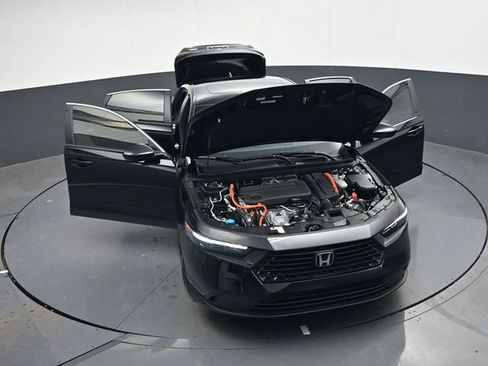 Used 2025 Honda Accord Sport image 37