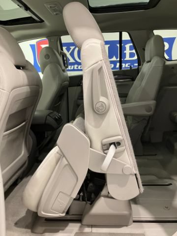 Used 2016 Buick Enclave Leather AWD/4WD image 54