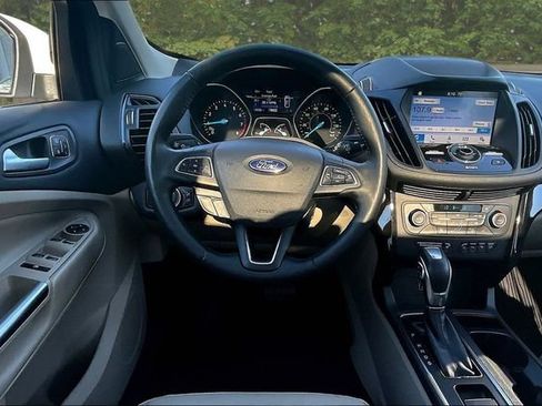 Used 2019 Ford Escape Titanium AWD/4WD image 8