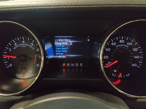 Used 2017 Ford Mustang Premium image 23