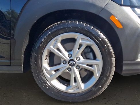 Used 2023 Hyundai Kona SEL AWD/4WD image 9