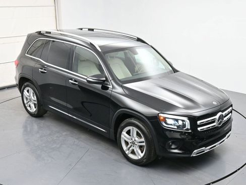 Used 2021 Mercedes-Benz GLB 250 4MATIC image 37