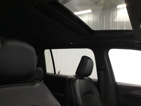 Used 2024 Jeep Grand Cherokee L Altitude AWD/4WD image 25