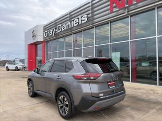 Used 2023 Nissan Rogue SV video 2