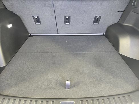 New 2026 Chevrolet Equinox RS w/ Convenience Package III FWD image 37