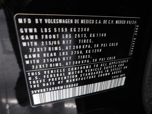 Used 2024 Volkswagen Tiguan S image 43