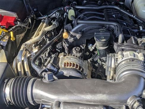 Used 2022 Jeep Gladiator Sport image 37