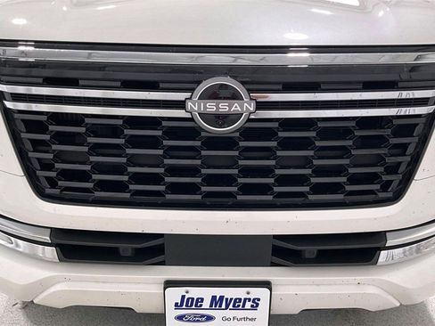 Used 2025 Nissan Armada SL w/ Captain's Chari Seat Package image 27