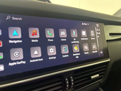 Certified 2022 Porsche Cayenne image 32