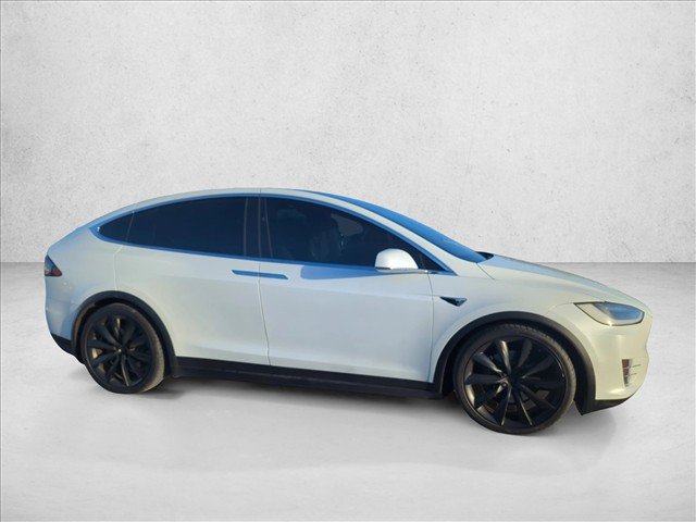 Used 2018 Tesla Model X 75D AWD/4WD image 4