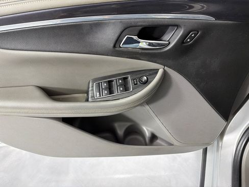 Used 2018 Chevrolet Impala LS FWD image 10