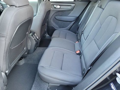 Used 2025 Volvo EX40 Core w/ Climate Package AWD/4WD image 6