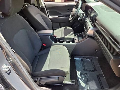Used 2024 Hyundai Kona SEL FWD image 20