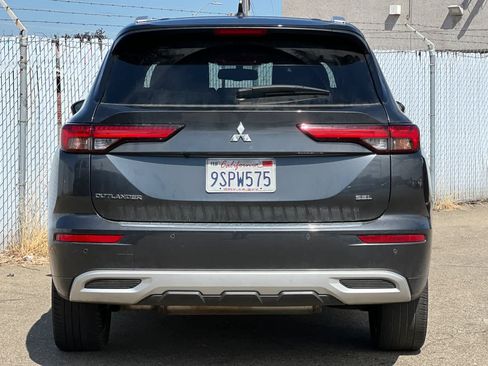 Used 2024 Mitsubishi Outlander SEL FWD image 4