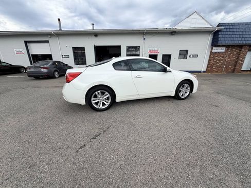 Used 2011 Nissan Altima 2.5 S w/ 2.5S Premium Pkg FWD image 33