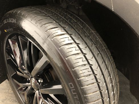 Certified 2022 Kia Telluride SX w/ SX Prestige Package AWD/4WD image 9