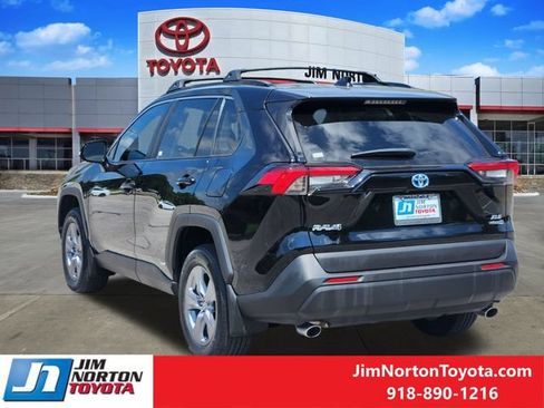 Used 2023 Toyota RAV4 XLE w/ Convenience Package AWD/4WD image 8