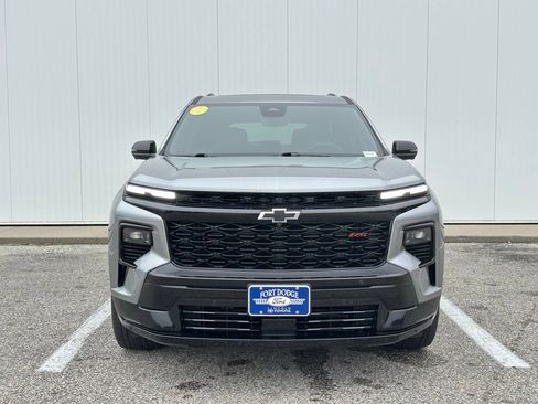 Used 2024 Chevrolet Traverse RS w/ LPO, Floor Liner Package AWD/4WD image 10