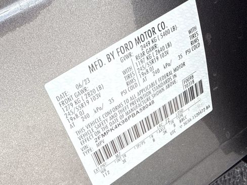 Certified 2023 Ford Edge Titanium AWD/4WD image 38
