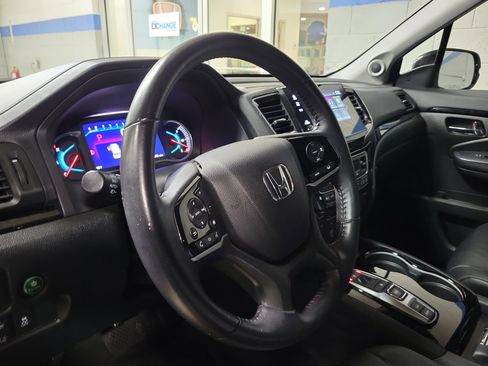 Certified 2022 Honda Pilot Touring image 15