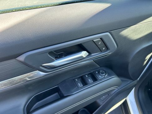 New 2026 GMC Terrain Elevation w/ Elevation Premium Package AWD/4WD image 16