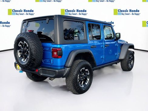 Used 2024 Jeep Wrangler Unlimited Rubicon 4xe AWD/4WD image 8
