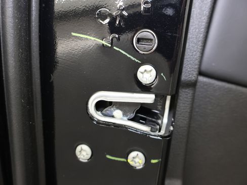 Used 2025 Jeep Grand Cherokee Limited w/ Luxury Tech Group II image 47