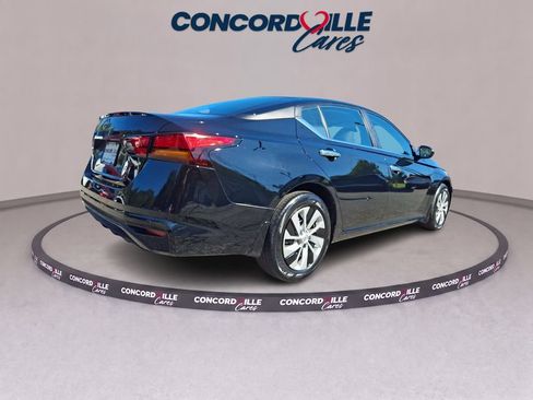Certified 2024 Nissan Altima 2.5 S FWD image 7
