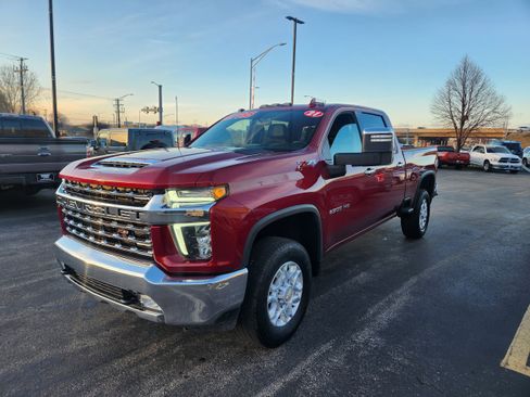 Used 2021 Chevrolet Silverado 2500 LTZ w/ LTZ Convenience Package image 3