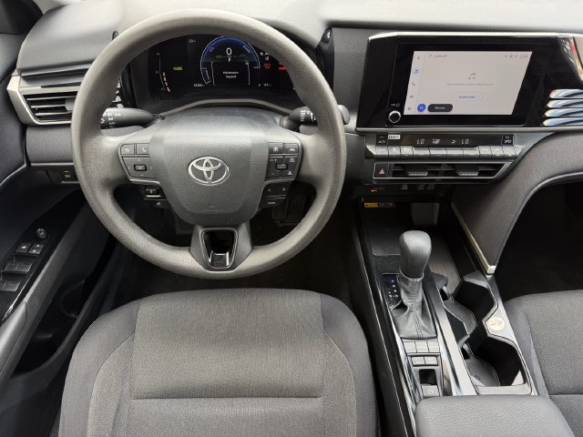 Used 2025 Toyota Camry LE FWD image 12