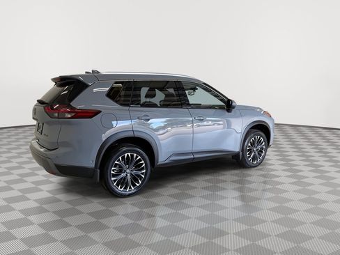 Certified 2025 Nissan Rogue SL w/ Tech Package AWD/4WD image 12