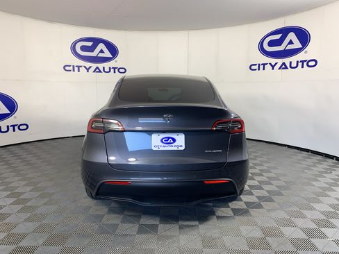 Used 2022 Tesla Model Y Long Range AWD/4WD image 4
