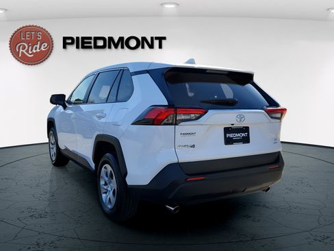 Used 2023 Toyota RAV4 LE image 10