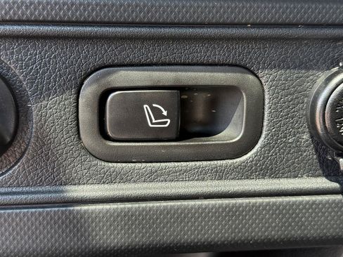Used 2023 Subaru Forester Touring AWD/4WD image 9