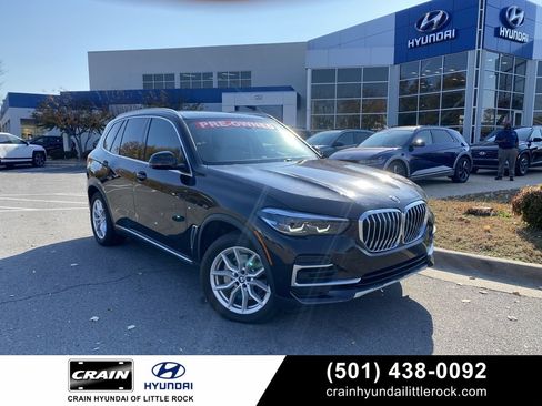Used 2022 BMW X5 xDrive40i w/ Premium Package image 1