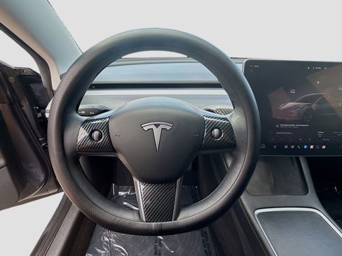 Used 2023 Tesla Model 3 Standard Range RWD image 10