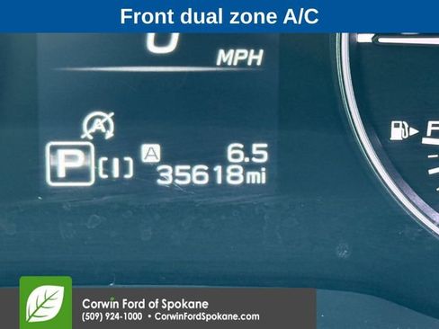 Used 2024 Subaru Crosstrek 2.0i Premium image 4