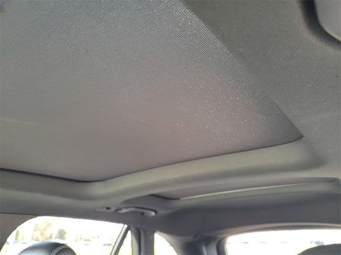 Used 2022 Mercedes-Benz GLC 300 GLC 300 image 11