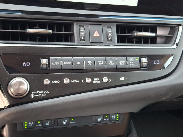 Used 2025 Lexus ES 350 w/ Premium Package FWD image 16