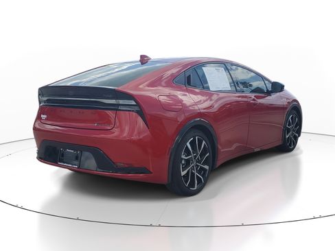 Used 2024 Toyota Prius Prime image 5