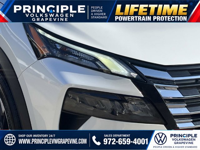 Used 2026 Nissan Rogue SV FWD image 7