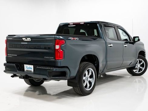 Used 2020 Chevrolet Silverado 1500 Custom w/ Custom Value Package image 30